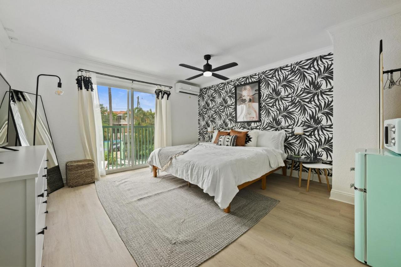 Las Olas Guest House Форт Лодърдейл Стая снимка