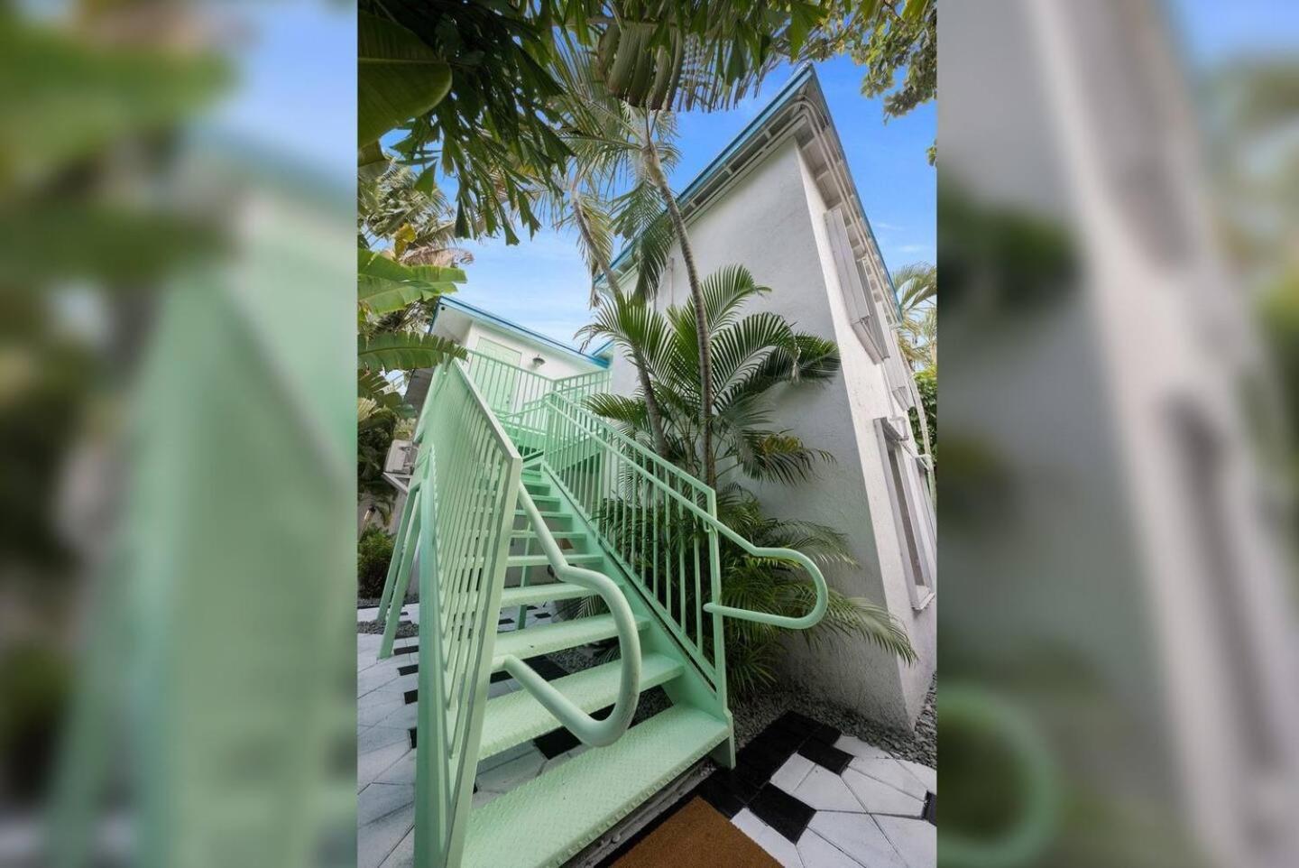 Las Olas Guest House Форт Лодърдейл Екстериор снимка