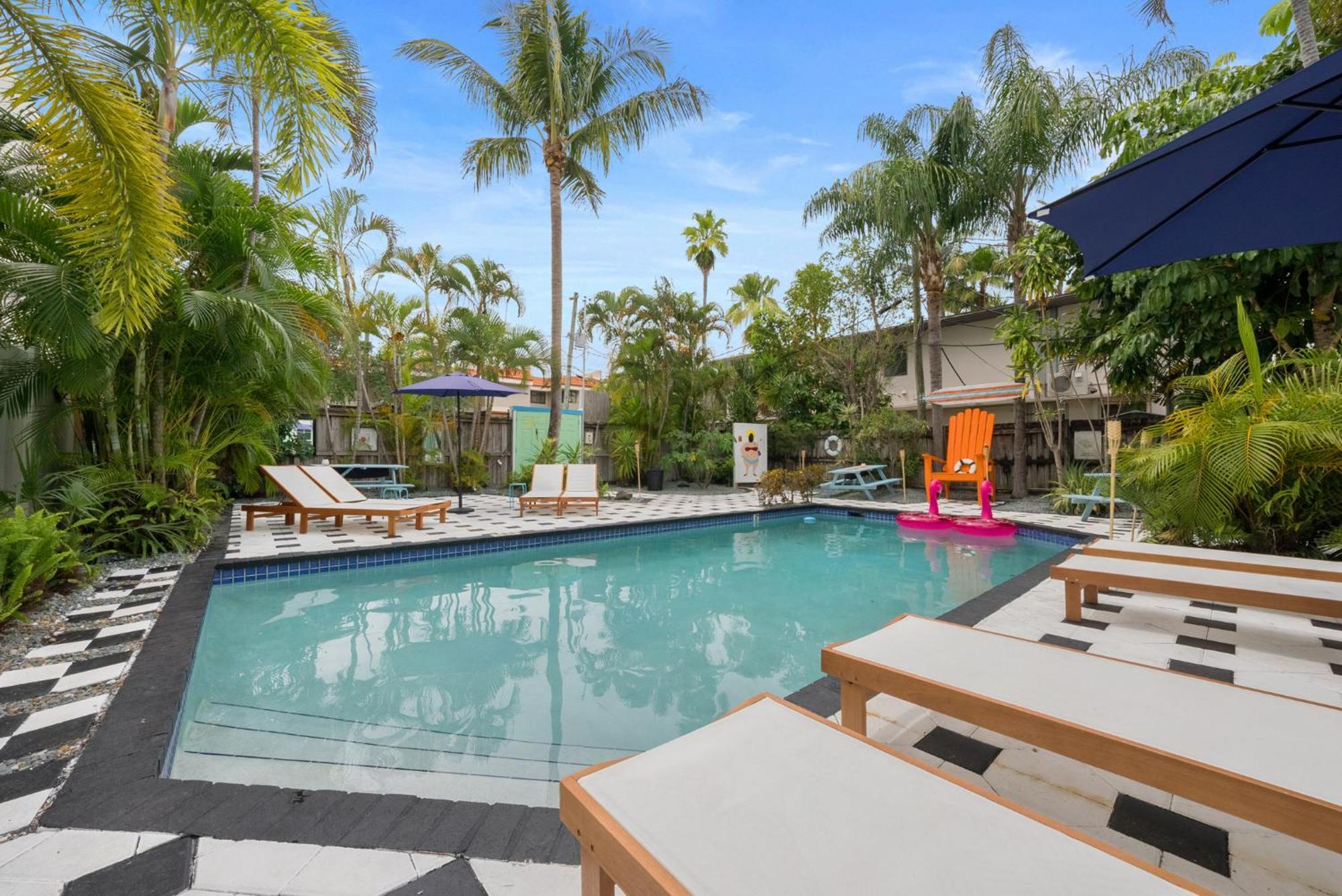 Las Olas Guest House Форт Лодърдейл Екстериор снимка