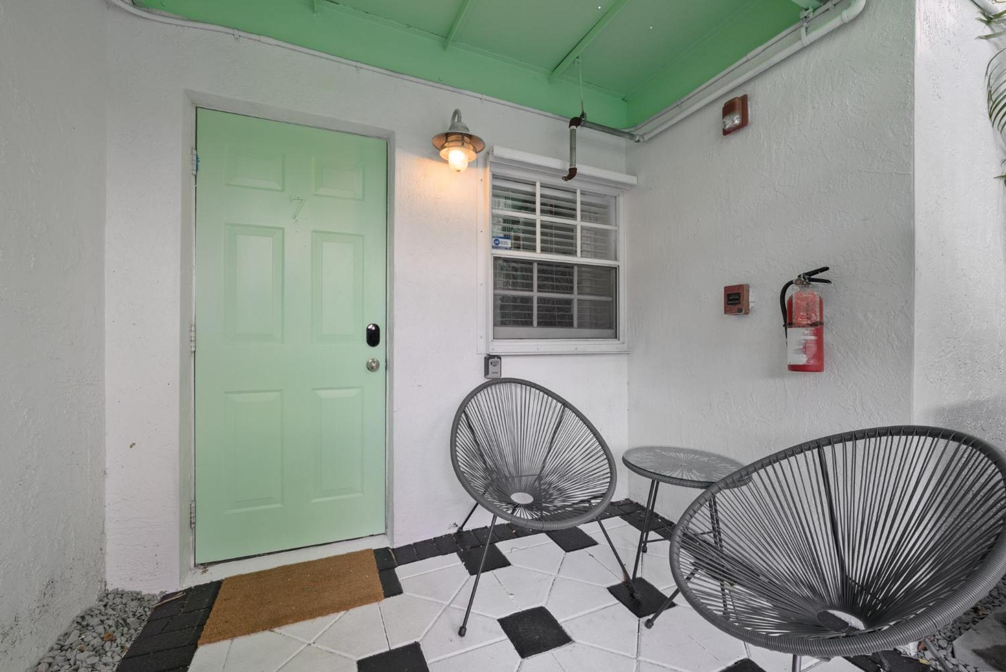 Las Olas Guest House Форт Лодърдейл Екстериор снимка