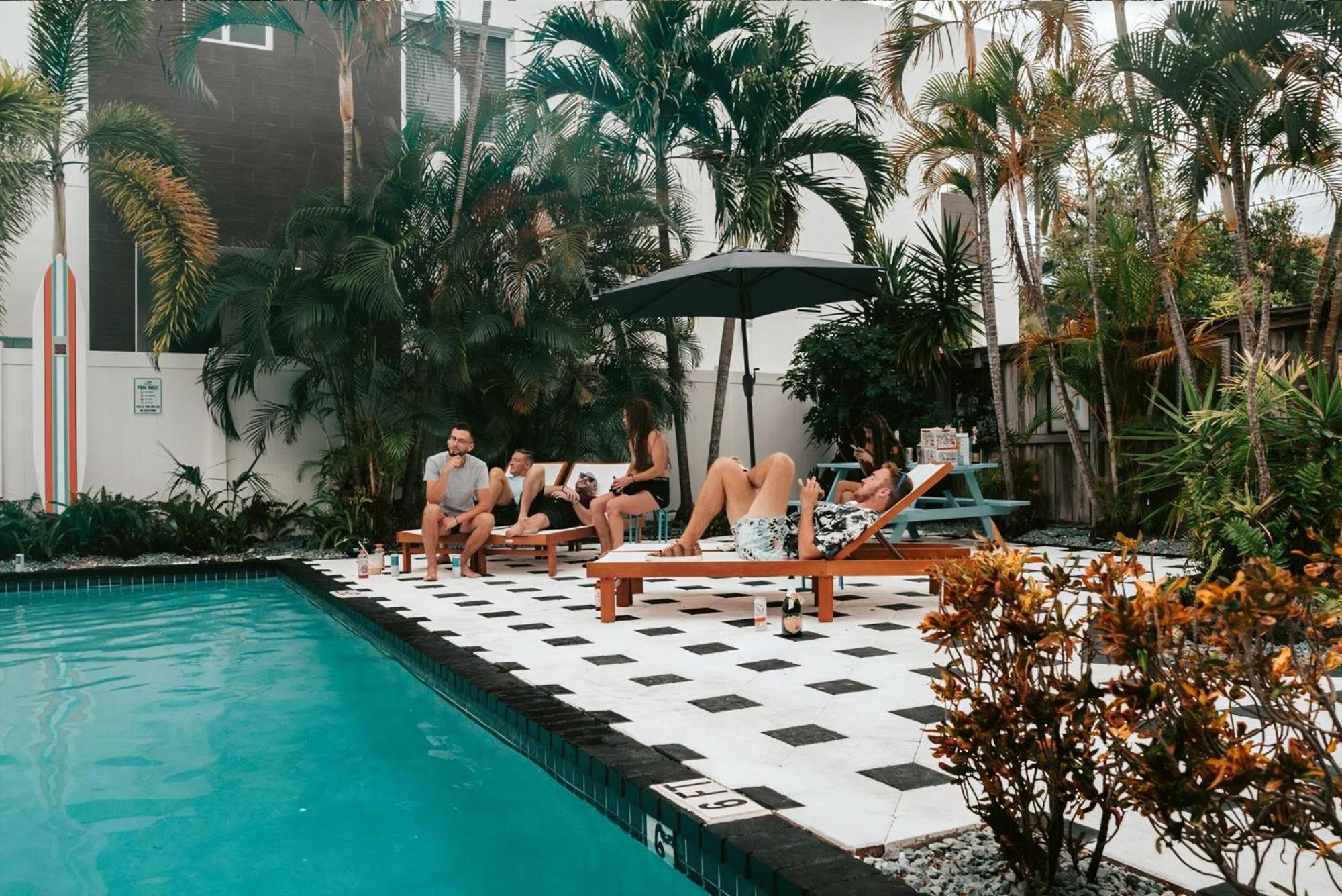 Las Olas Guest House Форт Лодърдейл Екстериор снимка